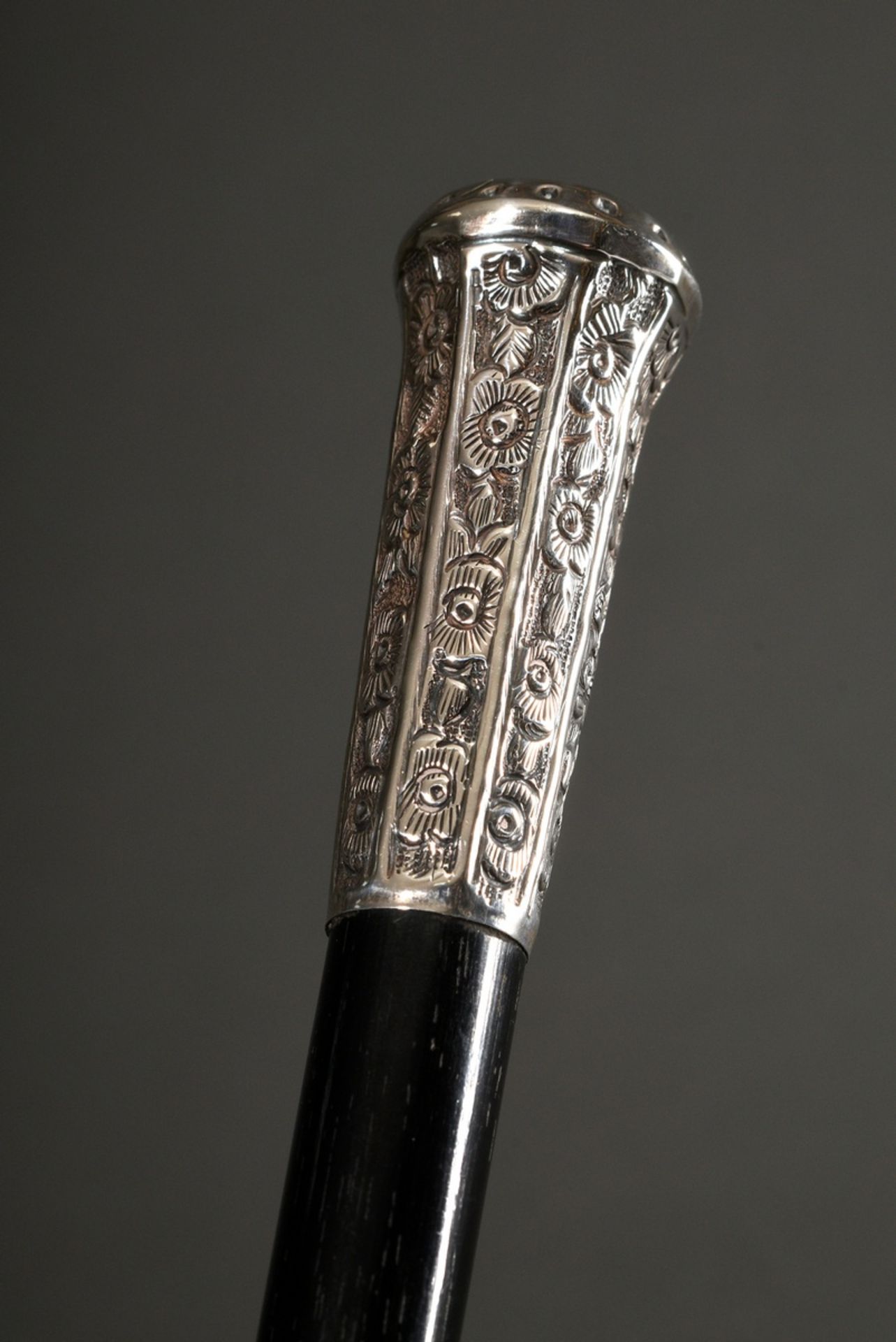 Conductor's baton in original leather case, ebonised wooden shaft with floral ornamented silver 925 - Image 4 of 7