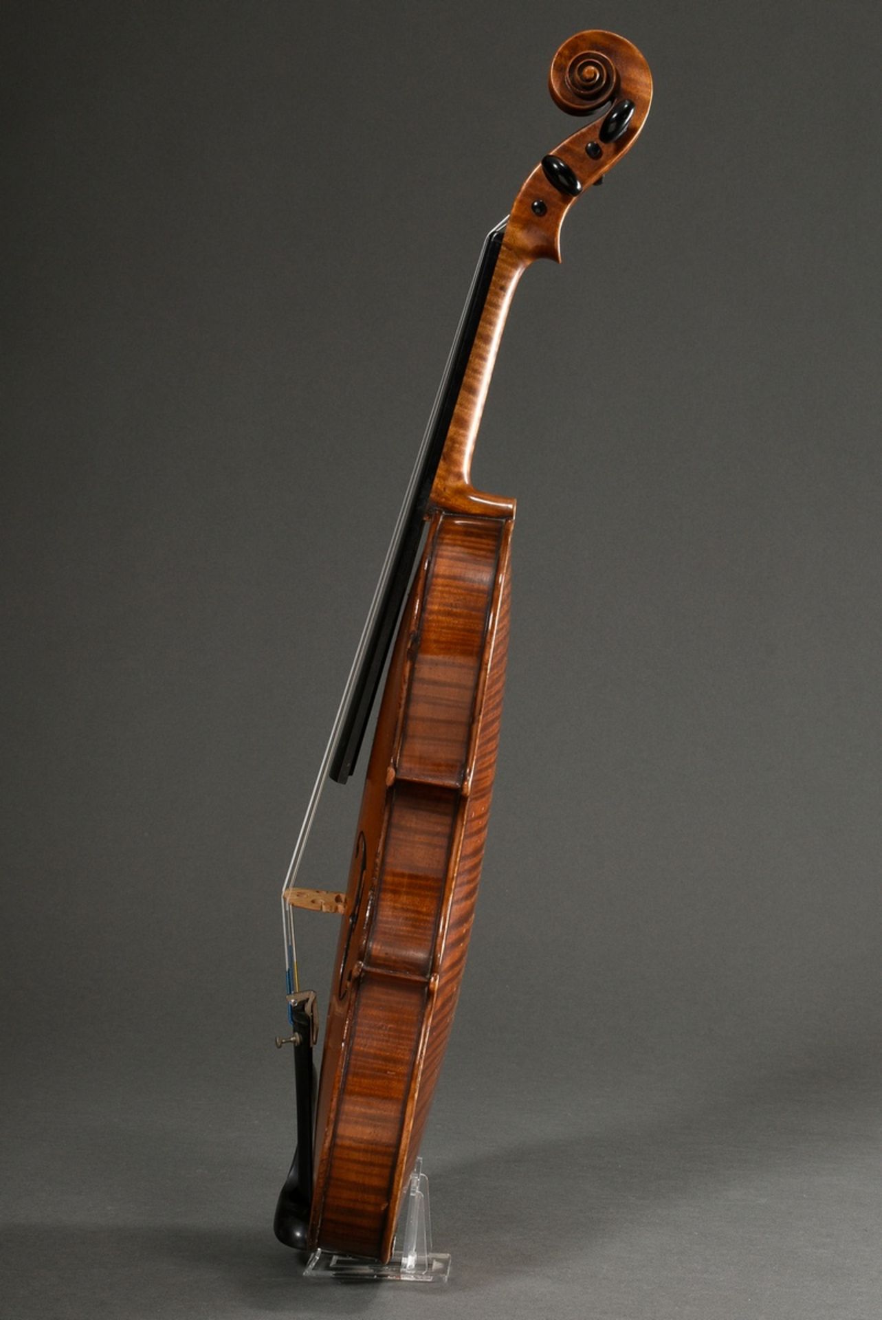 Elegant violin after Maggini, German 19th c., fine-grained spruce top, two-piece beautifully flamed - Image 5 of 16