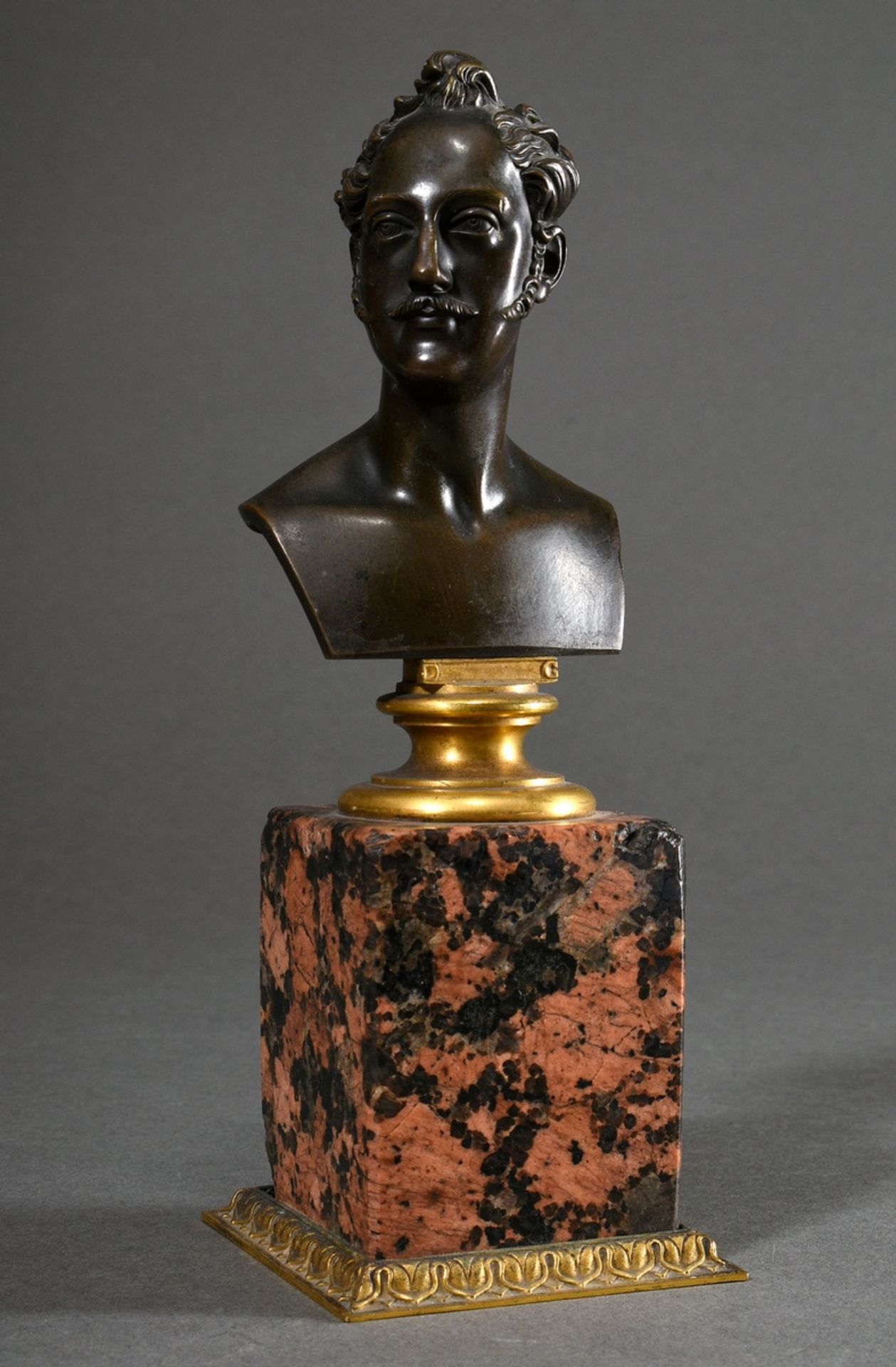 Rauch, Christian Daniel (1777-1857) Büste "Zar Nikolaus I (1796-1855)", brunierte Bronze auf feuerv