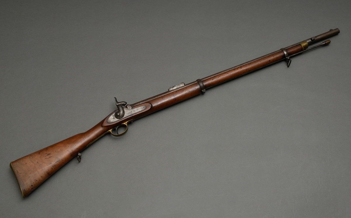 Percussion rifle, marked "Dresse. Ancion Laloux & Cie A Liege", walnut full stock, brass and iron, 