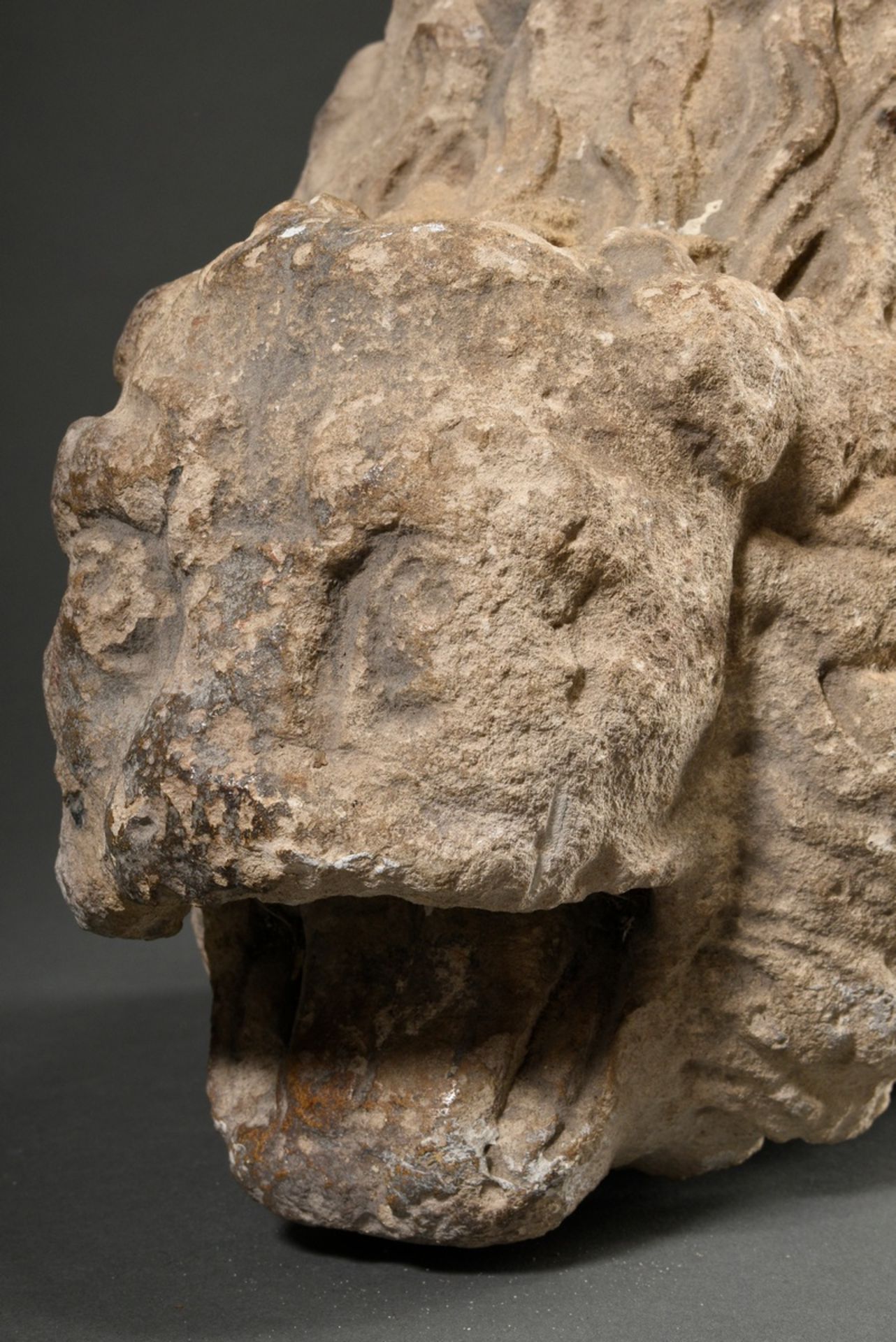 Late medieval sandstone column base "Reclining lion with open mouth", 45x34x20cm, strong traces of  - Image 6 of 11
