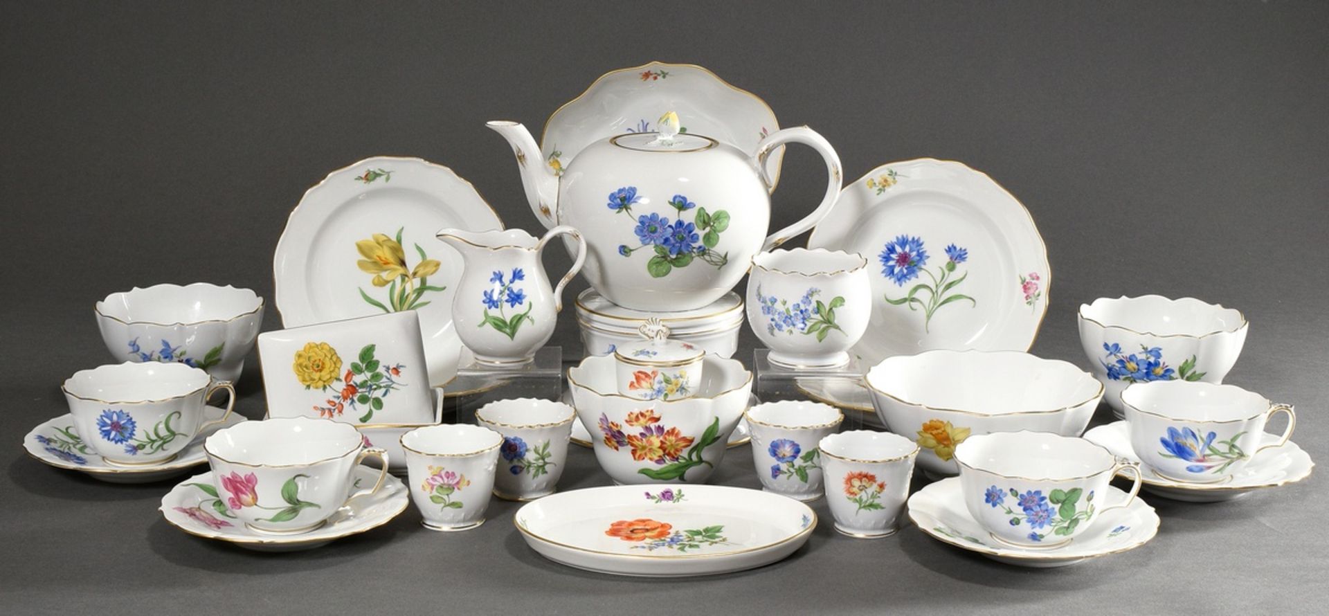 23 Teile Meissen Teeservice "Deutsche Blume", nach 1950, bestehend aus: 1 Teekanne (H. 13cm), 1 Rec - Bild 2 aus 13