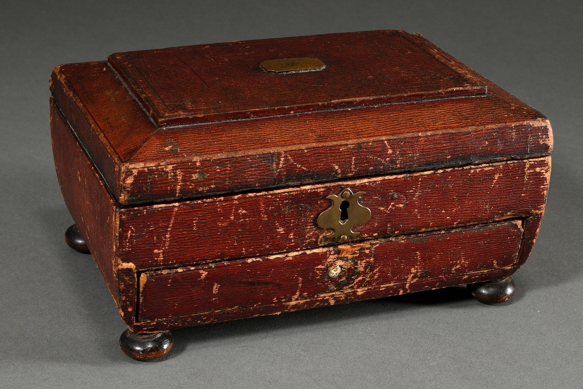 Empire jewellery box in sarcophagus form on ball feet, saffiano leather-covered wooden body with hi