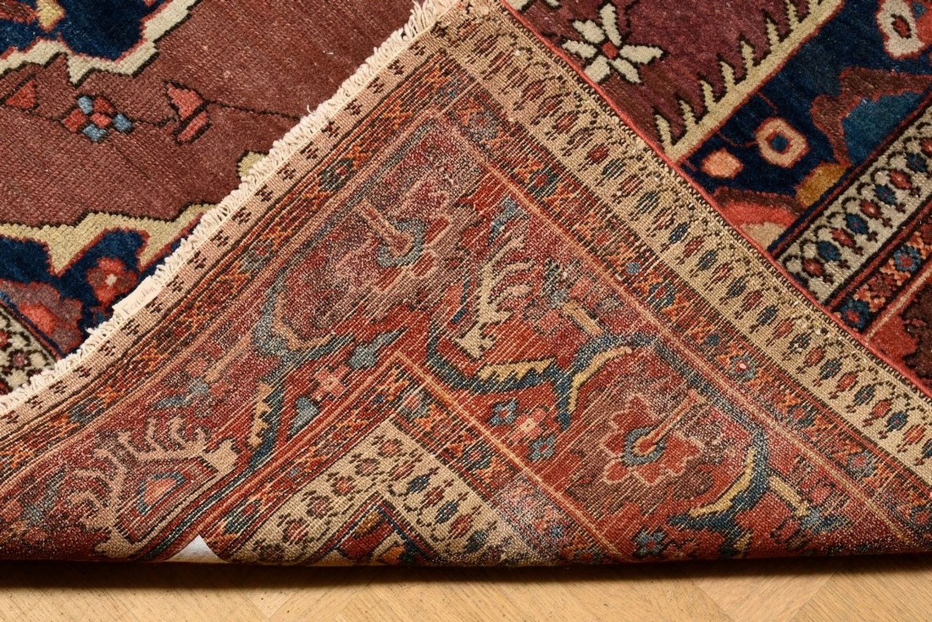 Antique Malayir with an elongated central medallion and  - Image 6 of 7
