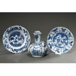 3 Diverse Teile chinesisches Exportporzellan mit Blaumalerei Dekor: 2 Teller (Ø 20/20,5cm) und Sake