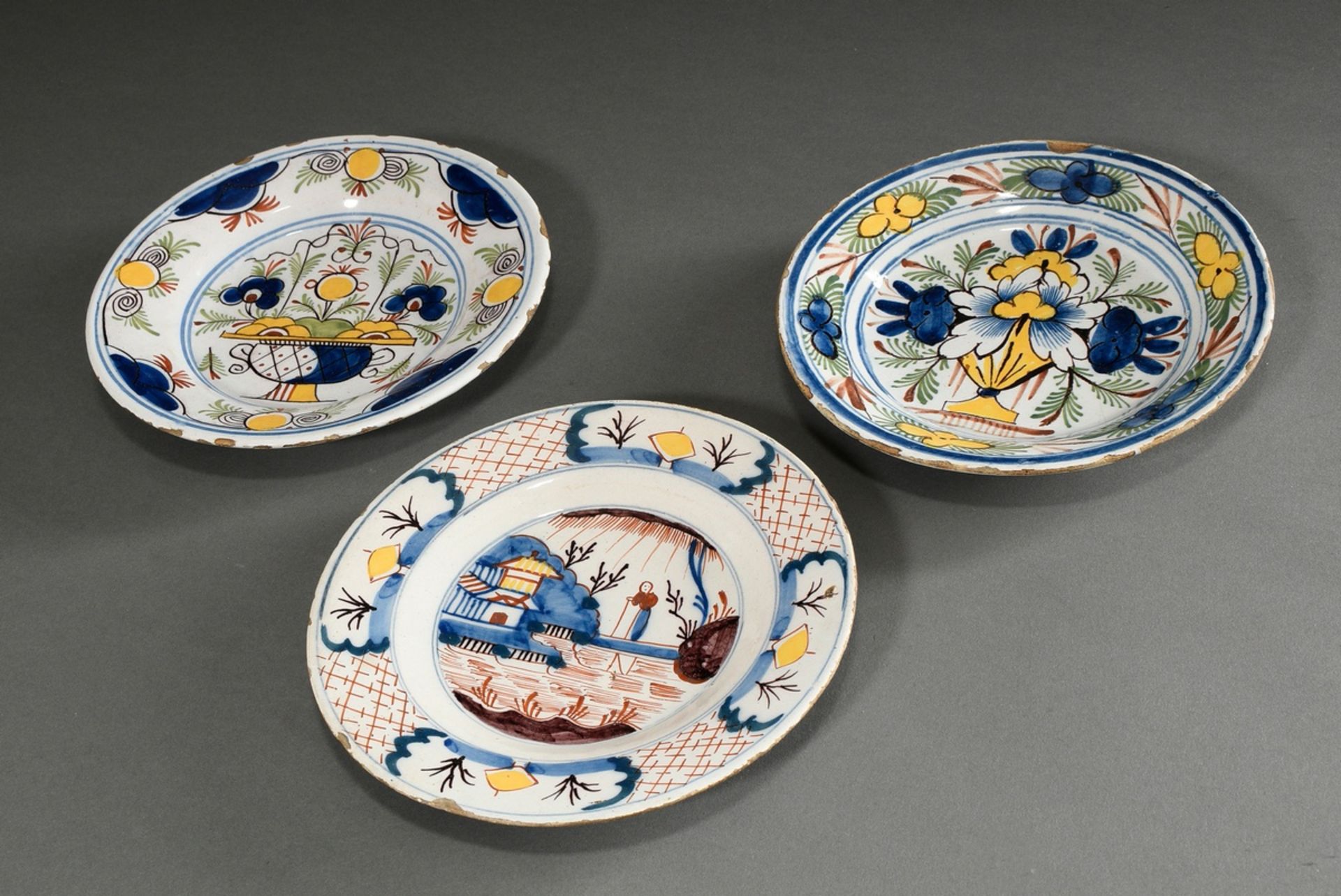 3 Small Dutch faience plates with polychrome slip painting ‘Chinoiserie’ and ‘Flower vases’, Delft  - Image 2 of 11