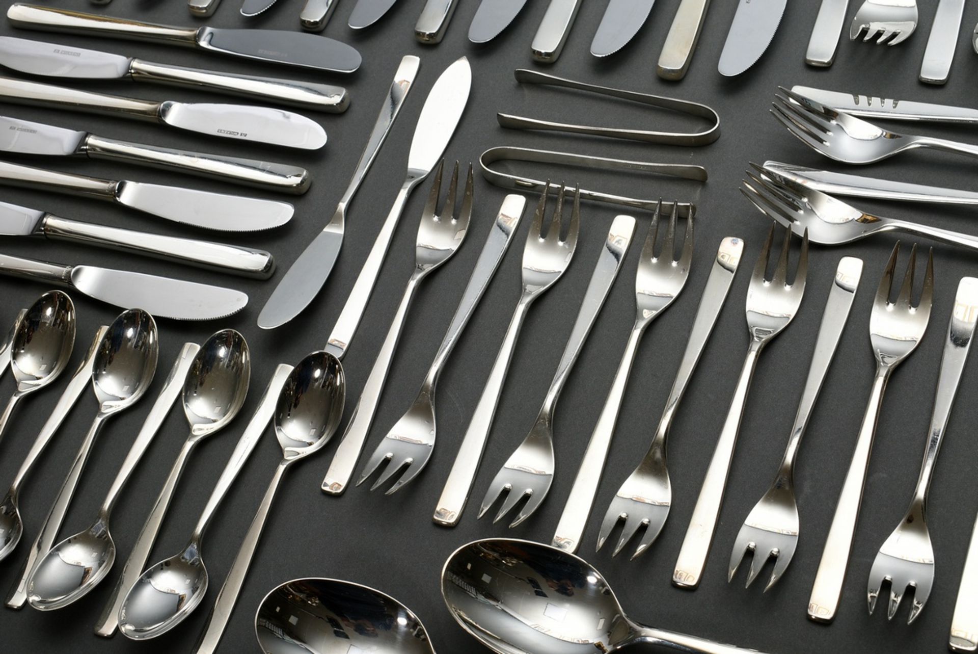 83 pieces Wilkens cutlery ‘Modern’, silver 800, 2361g (without knives), consisting of: 13 table kni - Image 6 of 7