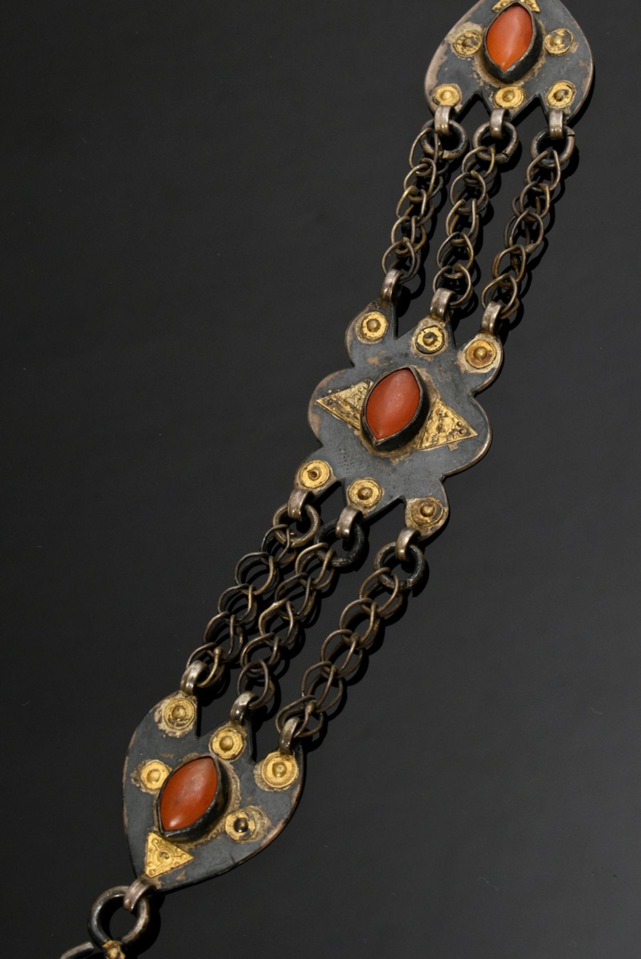 Yomud Turkmen necklace with openable amulet container "Kümsch Doga", chased crescent and sun-shaped - Image 3 of 9