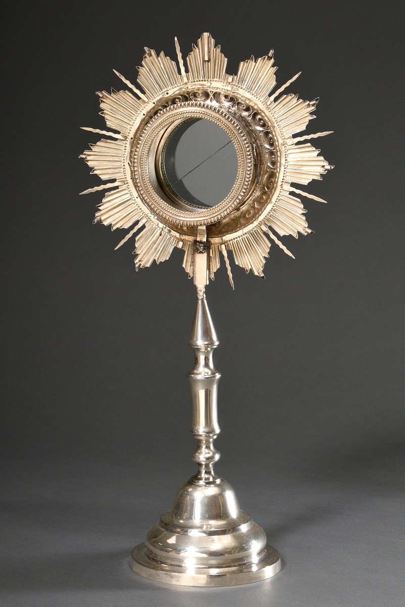 South American monstrance on a round base, reliquary with glass, scroll ornaments and aureole, silv - Image 2 of 6