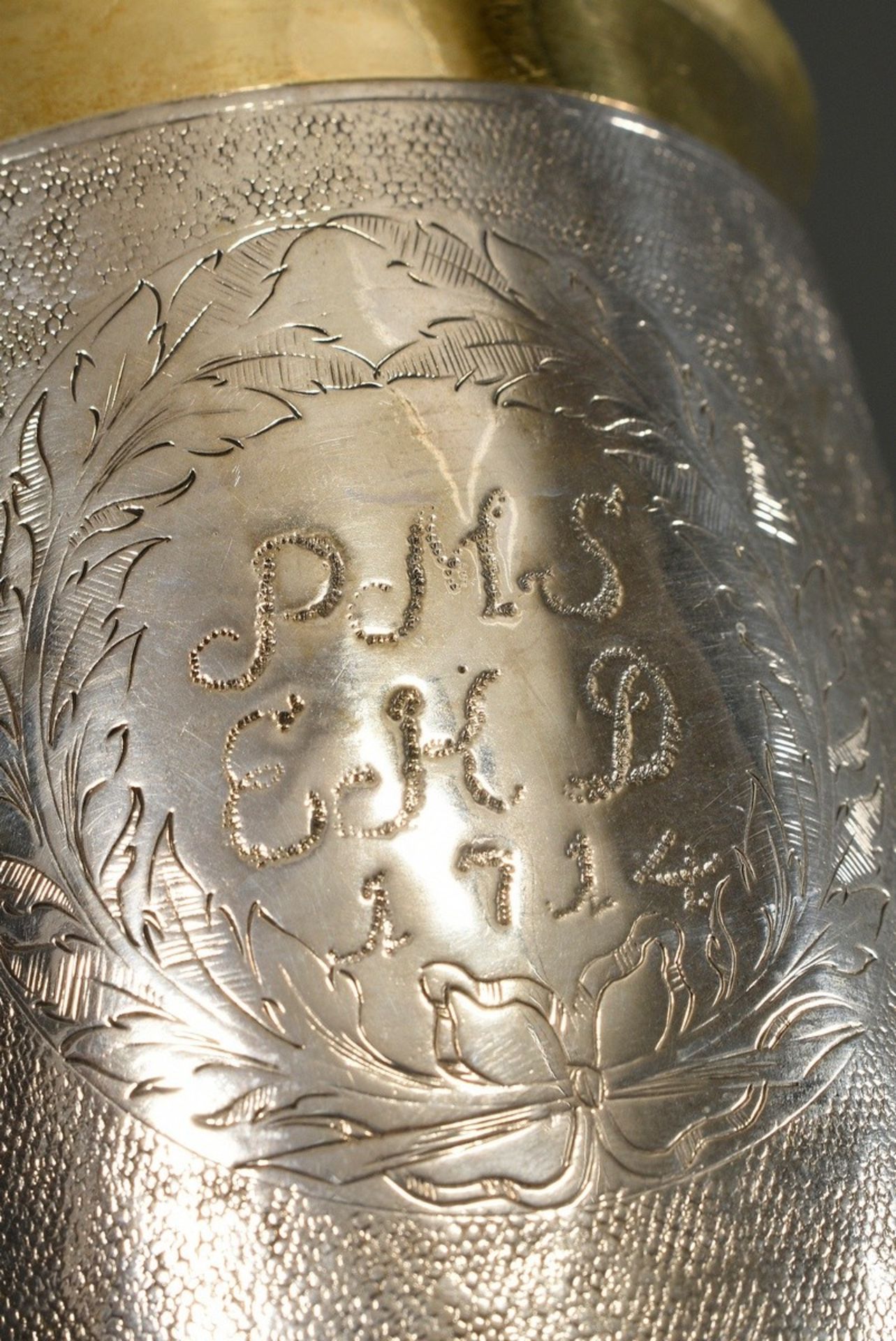 A twisted snakeskin cup with vermeil rim and engraved foliate cartouche "PMS EKD 1714", MM: Thomas  - Image 2 of 5