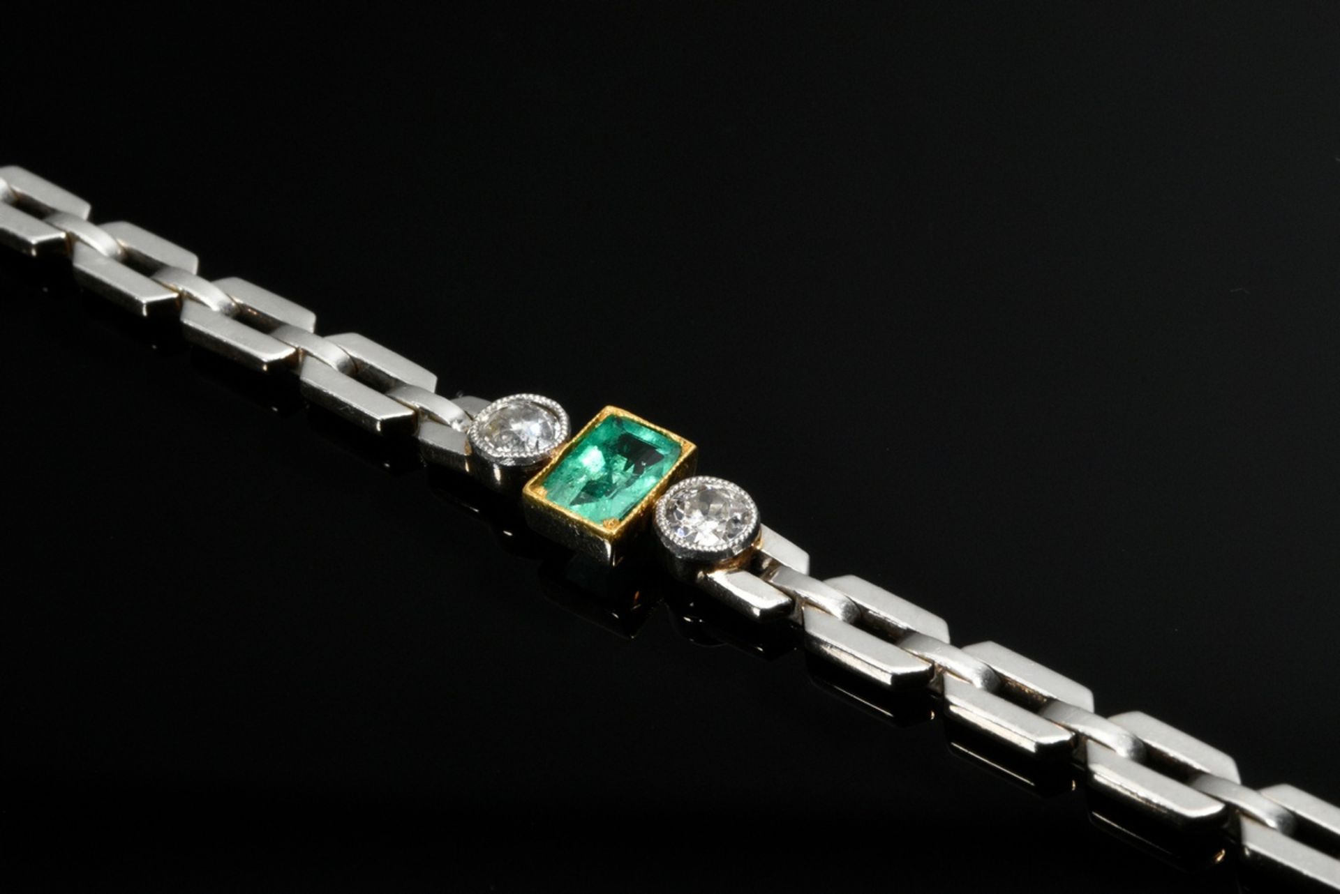 Zartes platiniertes Gelbgold 585 Kettenarmband mit Smaragd (0.60ct) und 2 Altschliffdiamanten (zus. - Bild 2 aus 2