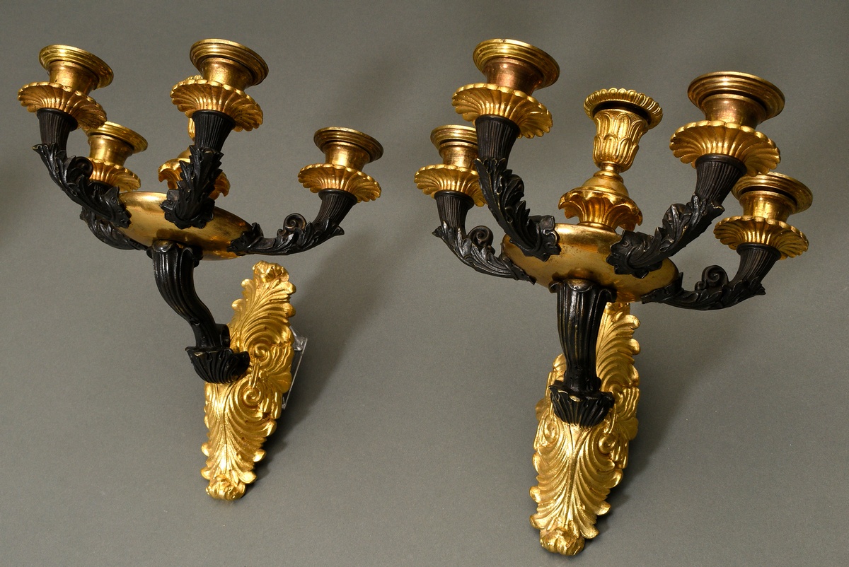 Pair of fire-gilt and bronze wall appliques with leaf and volute decorations, 5 flames, France 2nd 