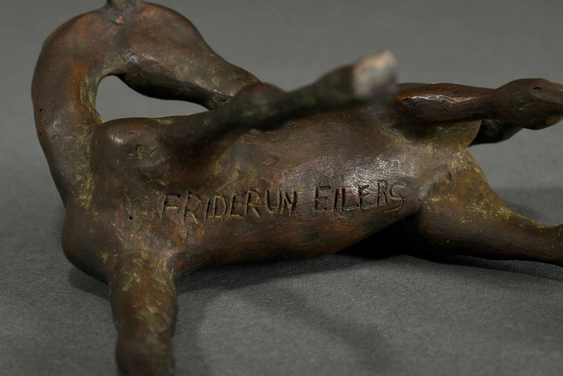 3 Strahlendorff-Eilers, Friderun von (1916-2011) „Fohlen“, Bronze patiniert, je sign., H. 4,5-18,4c - Bild 9 aus 9