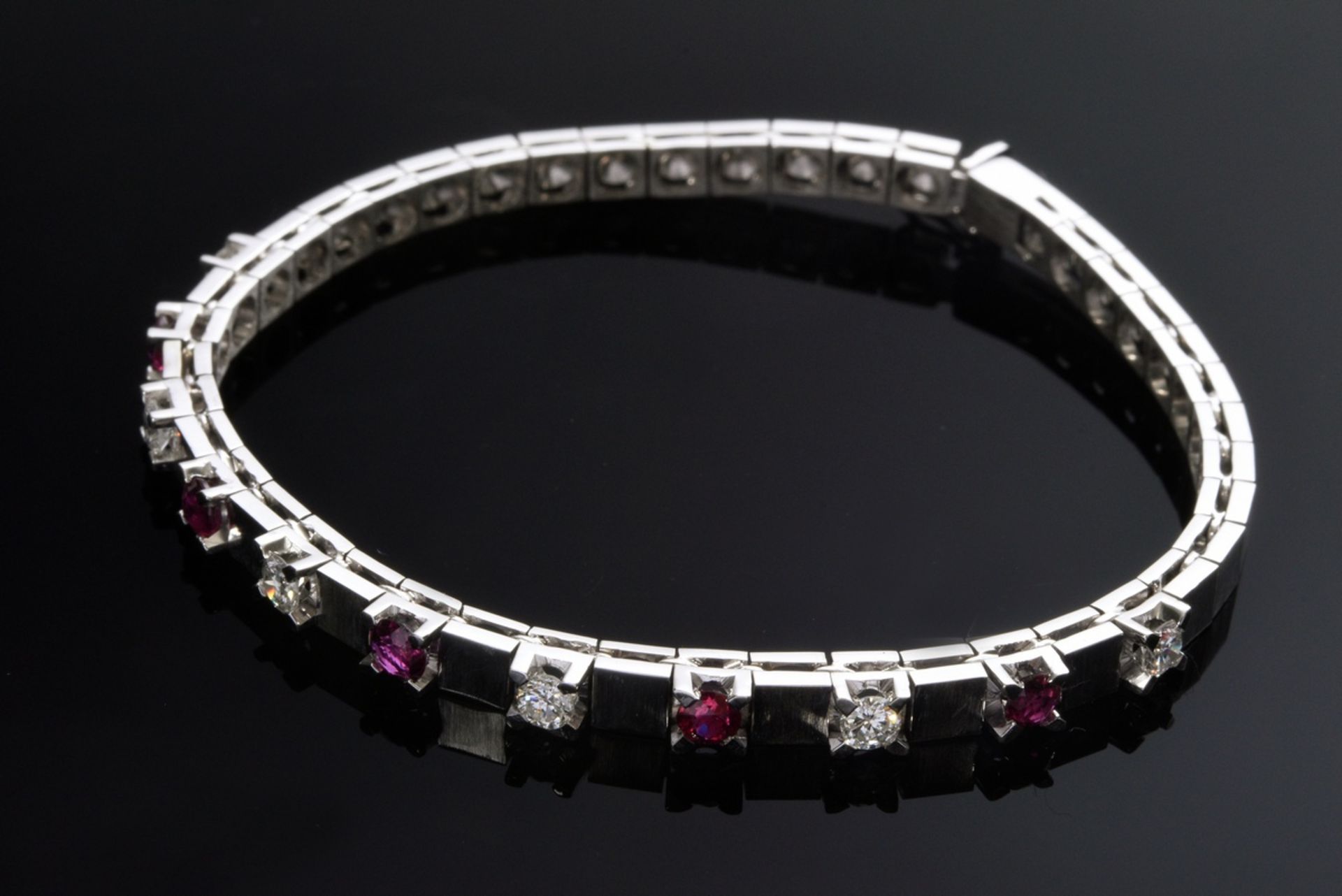 Satin-finished 750 white gold bracelet with alternating rubies (total approx. 0.50ct) and brilliant