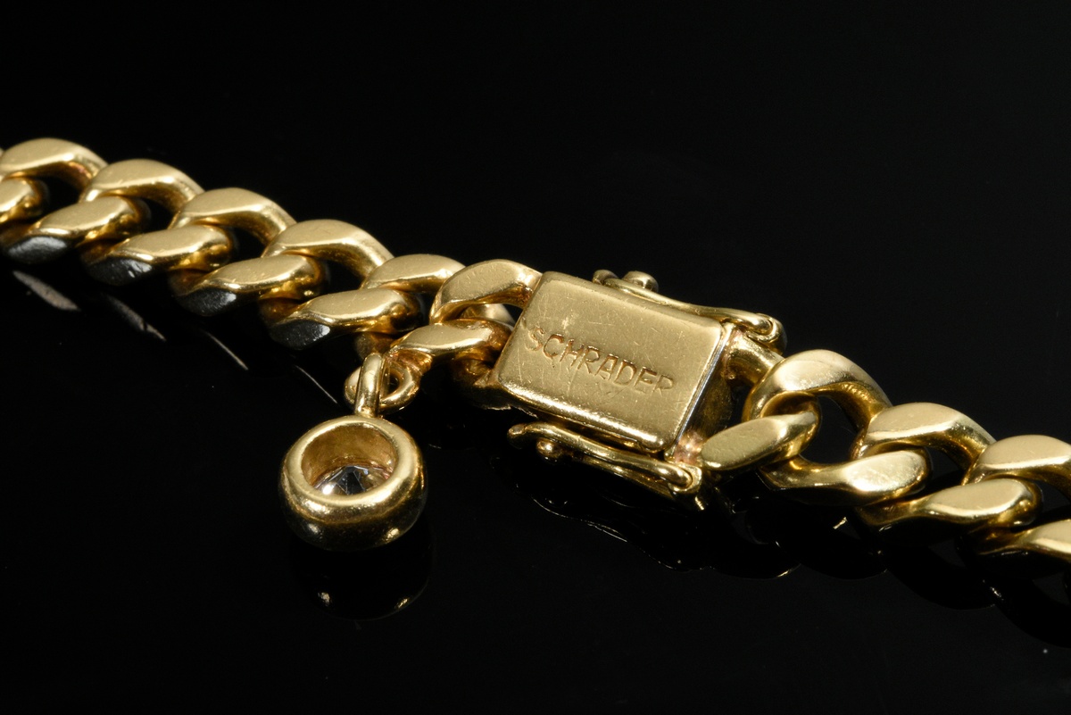 Heavy yellow gold 750 flat curb bracelet with old-cut diamond pendant (approx. 0.23ct/S2/TCR), 32.7 - Image 3 of 3