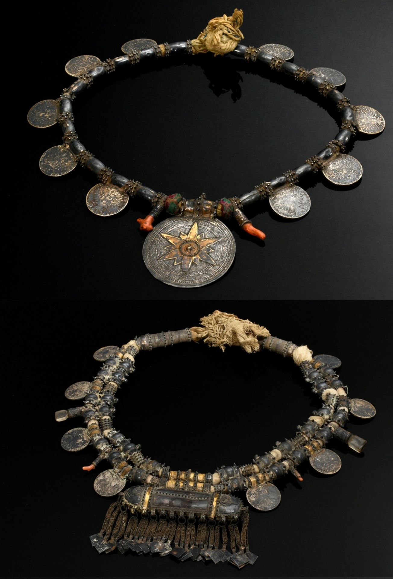2 Diverse Halsketten "Hirz" oder "Sumpt", Oman Wahiba-Sand-Beduinen, große Stachelperlen mit Maria-