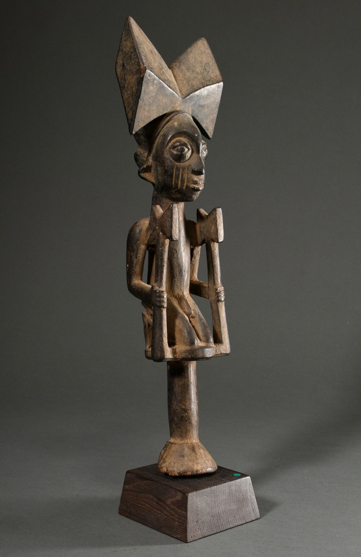 "Shango" Stab aus einer bekannten Werkstatt der Yoruba, West Afrika/ Nigeria, 1. Hälfte 20.Jh., sch