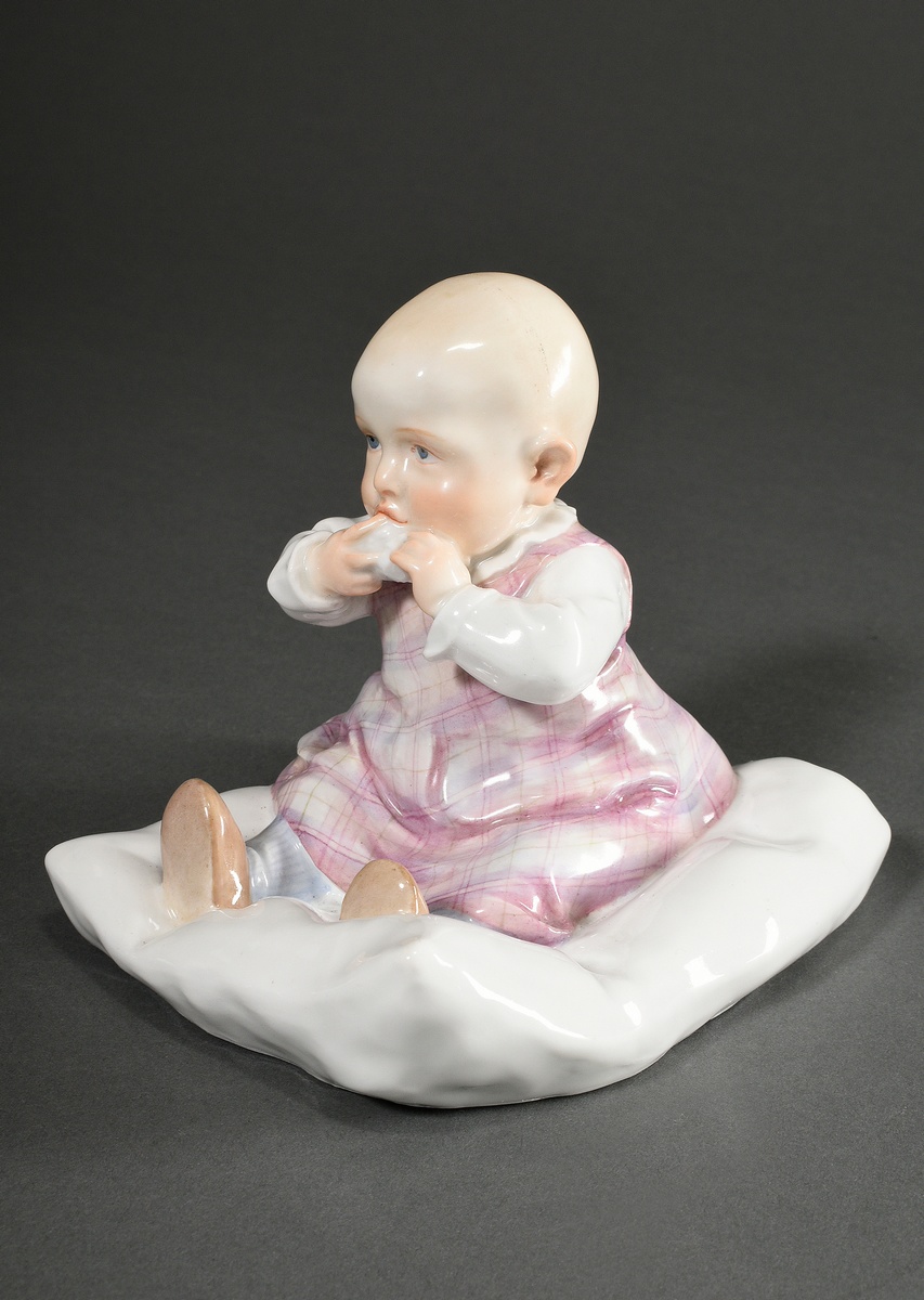 Meissen figurine "Toddler on pillow", porcelain polychrome painted, design: Konrad Hentschel 1905, - Image 4 of 8