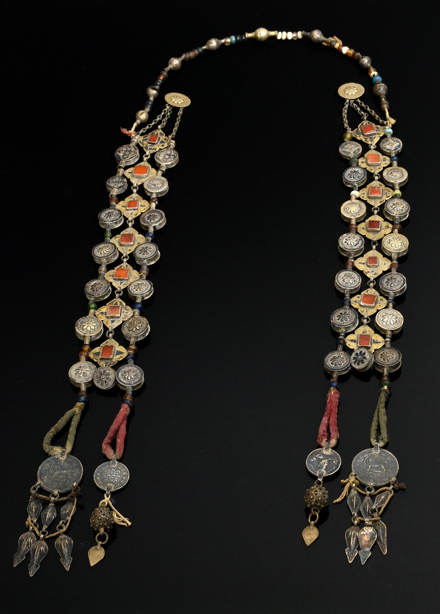 Large Tekke Turkmen plait ornament "Satshbak" consisting of two double strands with florally emboss