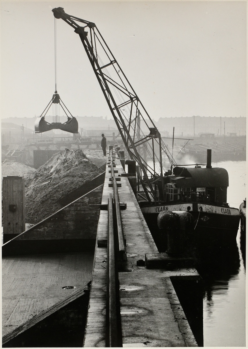 31 Renger-Patzsch, Albert (1897-1966) 'Concrete and bridge construction', photographs, stamped on v - Image 13 of 19