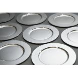12 Plain place plates, Padua 20th century, silver 800, 8760g, Ø 31.5cm, 4 dust bags, signs of use