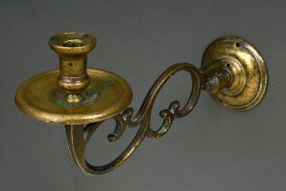 Bronze Wandapplike mit Volutenarm und schlichter Tropfschale, 18.Jh., 13x8,5x28cm