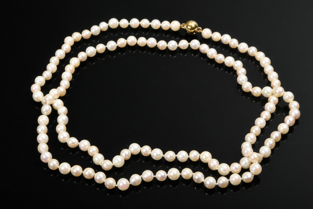 Cultured pearl necklace with gold-plated silver 925 magnetic ball clasp, 97g, l. 118, Ø 7.4-8.4mm