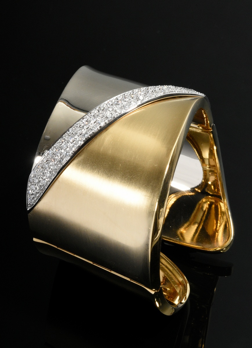 Wide yellow and white gold 750 bangle with attached brilliant-cut diamond bars (approx. 2.50ct/VSI/ - Image 4 of 6