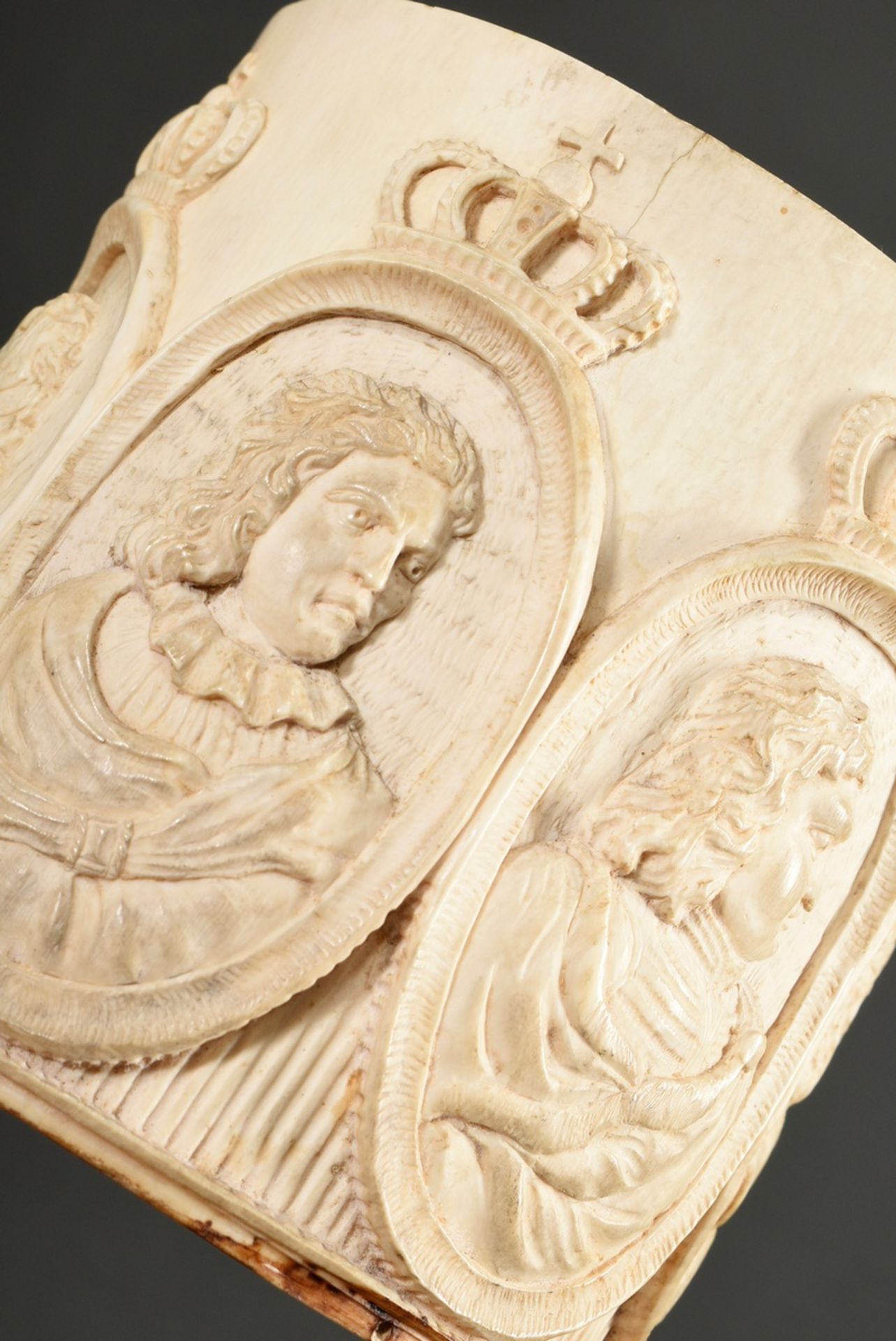Elfenbein Wandung oder Mantel eines Kurfürsten Humpens mit 7 Herrscherportraits in ovalen Reliefkar - Bild 5 aus 9