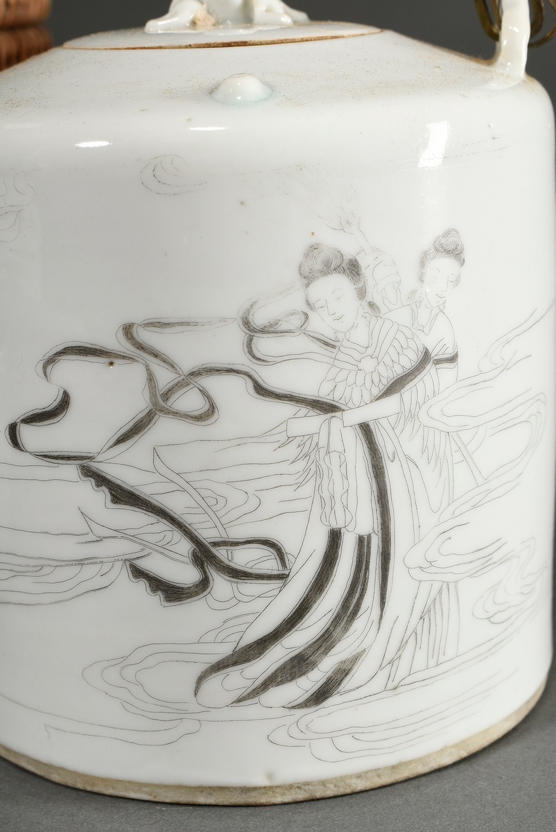 Kleiner ovaler Reisekorb mit Weißmetall Beschlägen und Schließe, innen zylindrische Porzellan Kanne - Bild 8 aus 15