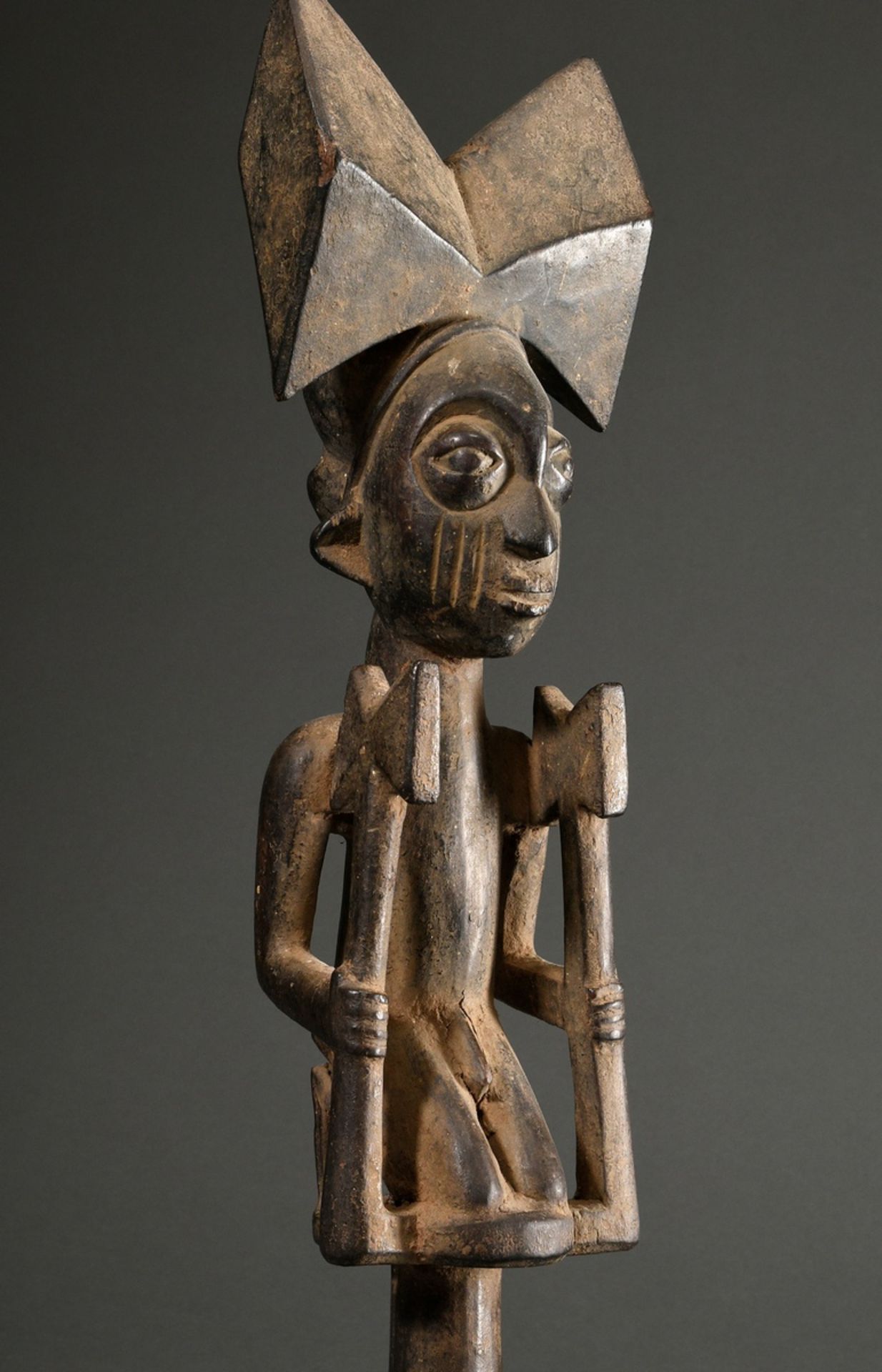 "Shango" Stab aus einer bekannten Werkstatt der Yoruba, West Afrika/ Nigeria, 1. Hälfte 20.Jh., sch - Bild 3 aus 12