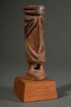 "Hamba" Figur der Chokwe, Zentral Afrika/ Angola, frühes 20.Jh., hölzerne abstrakte Rumpf Figur als
