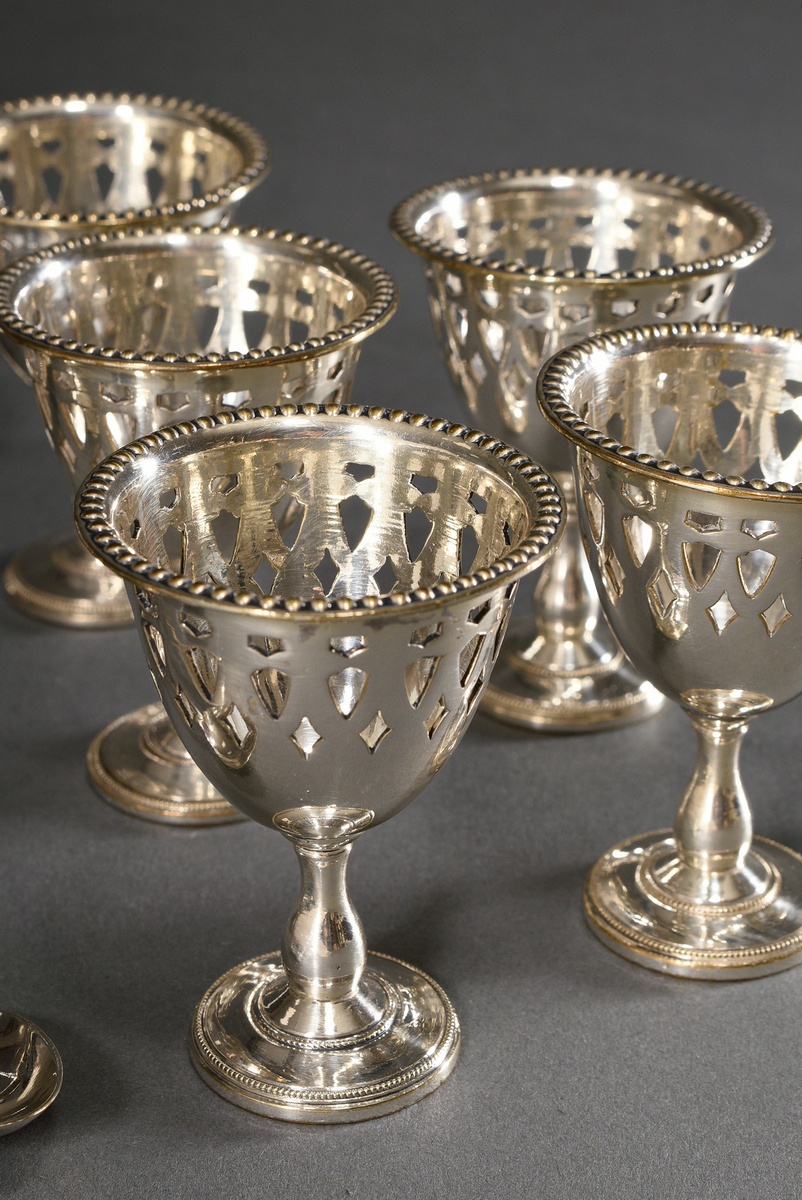 Silver-plated egg server with 6 egg cups and spoons, England approx. 1900, h. 20cm, Ø 20.5cm - Image 3 of 6