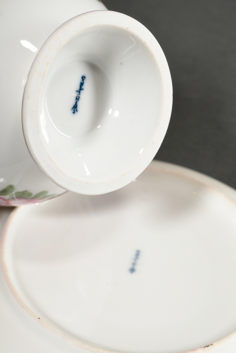 2 Various pieces KPM plate (Ø 24.5cm) and cup/ saucer (h. 7.5cm) with polychrome flower painting an - Image 3 of 6