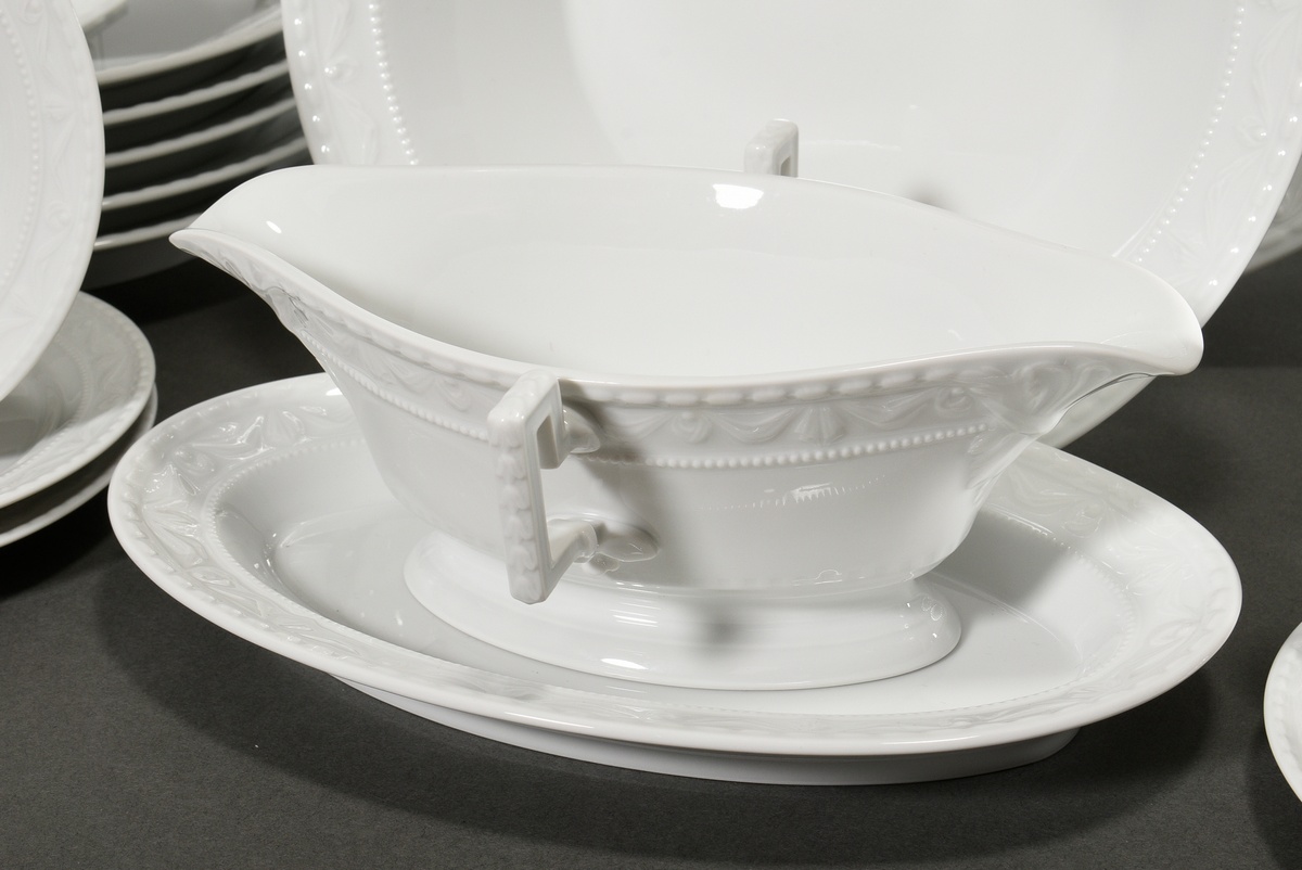 53 Pieces KPM dinner service "Kurland white" with relief border, consisting of: 14 dinner plates (Ø - Image 4 of 6