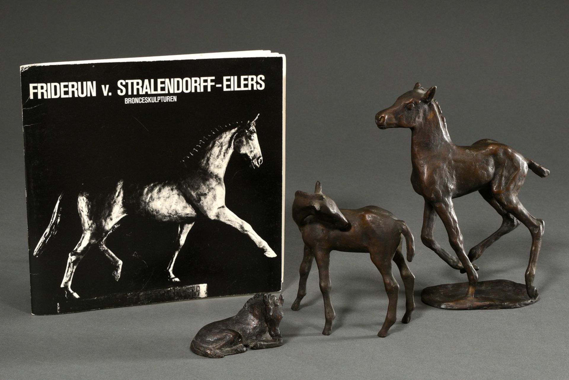 3 Strahlendorff-Eilers, Friderun von (1916-2011) "Foals", patinated bronze, each sign., h. 4.5-18.4