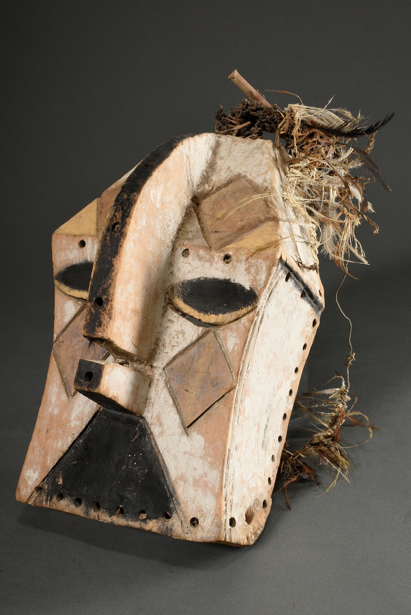 Small and rare Kifwebe mask of the Luba, Central Africa/ Congo (DRC), wood with traces of kaolin an - Image 8 of 15