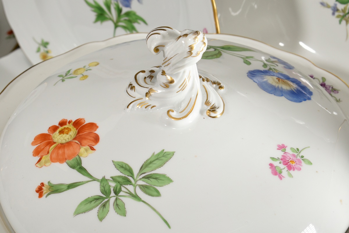 46 Pieces Meissen complementary service "Deutsche Blume", after 1950, consisting of: 1 lidded turee - Image 6 of 10