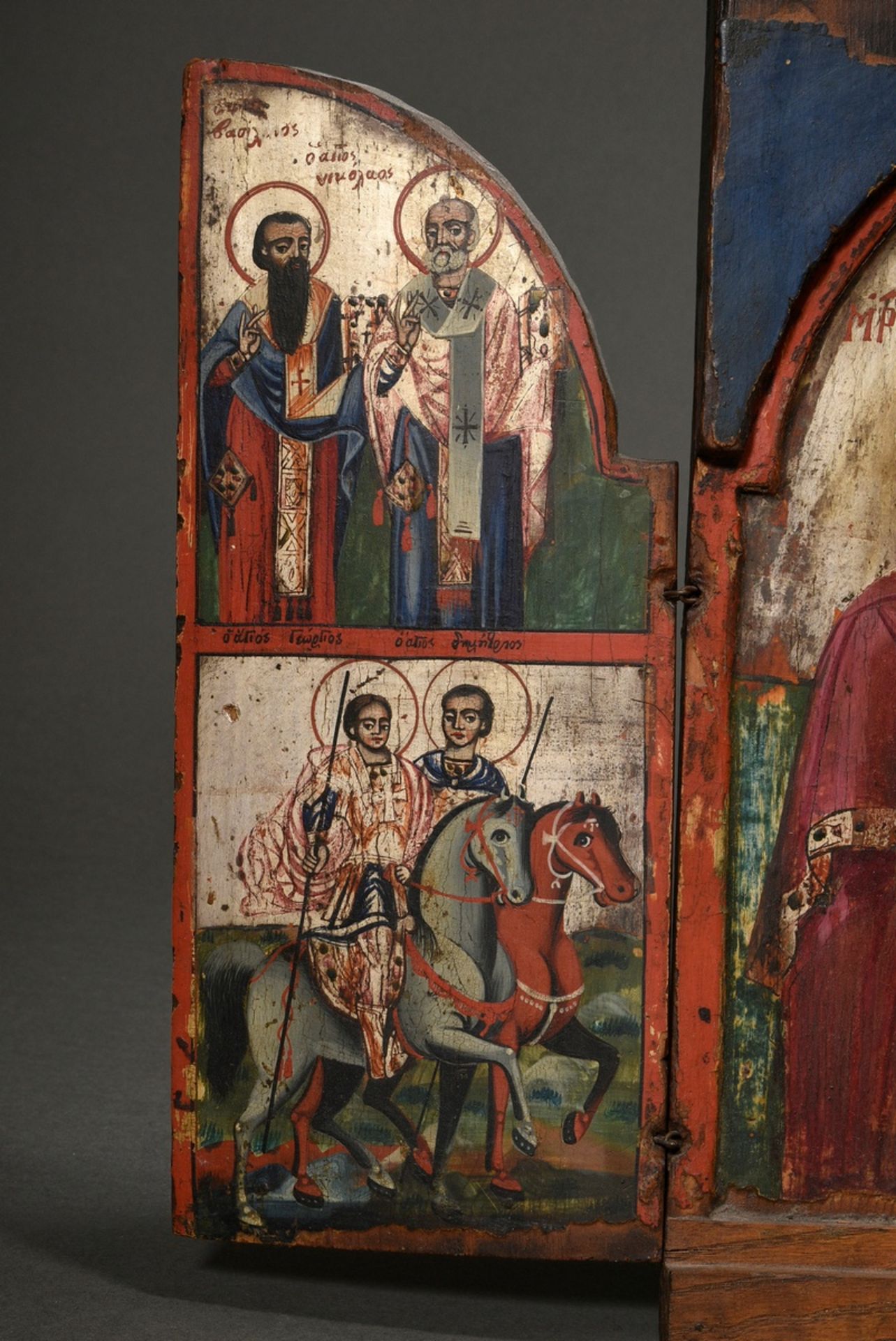 Bäuerlicher Ikonen Klappaltar mit bogenförmigen Flügeln "Muttergottes Hodegetria" und "Acht Heilige - Bild 4 aus 15