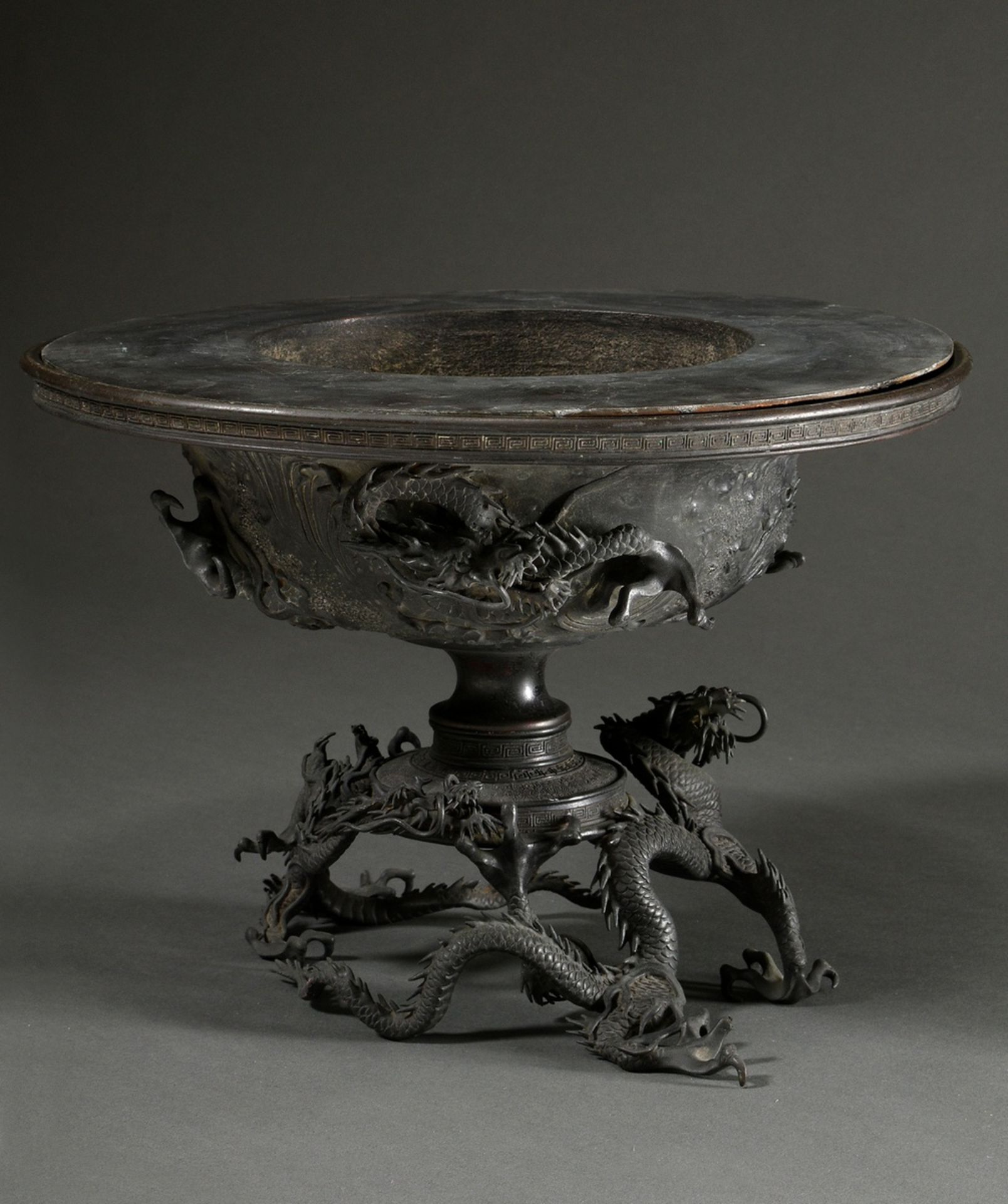 Three-part incense burner with sculpted dragon at the foot and on the wall, signed watakumo chûzo 渡 - Image 2 of 12