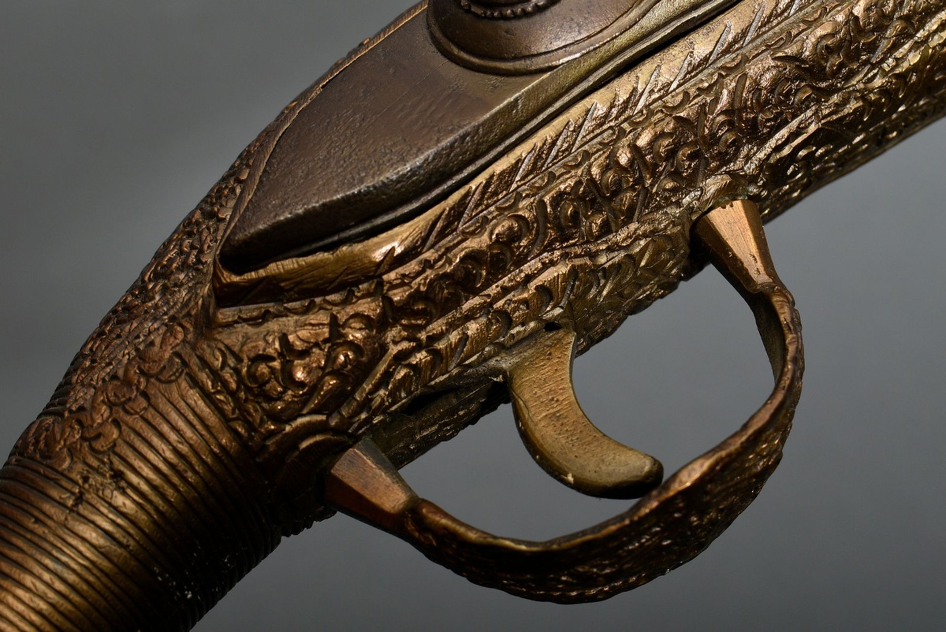 2 Ottoman muzzle loading flintlock pistols, smooth bore with engraved brass overlay, calibre 14mm,  - Image 7 of 8