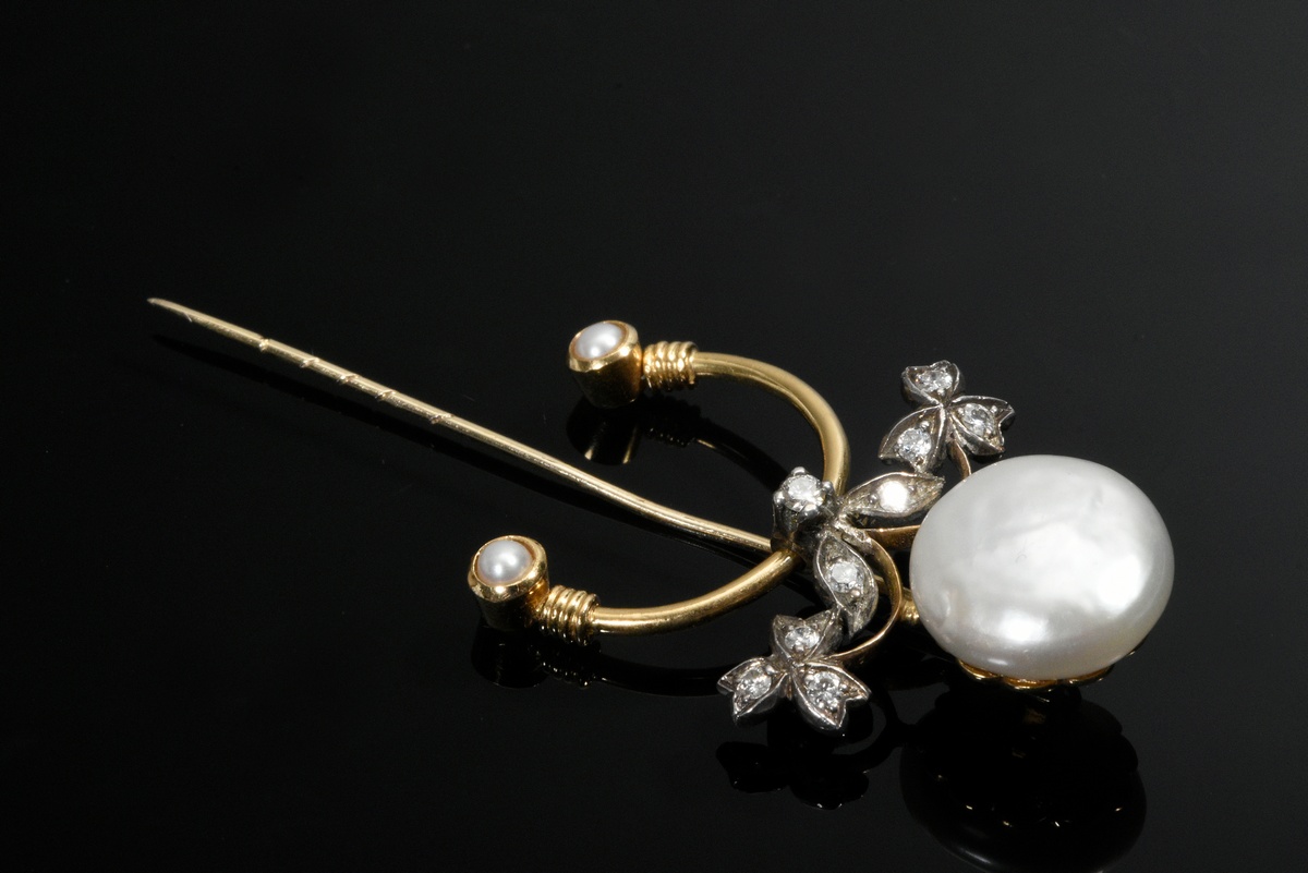 Yellow gold 800/585/750 needle with bouton pearl and 2 small river pearls as well as antique floral - Image 2 of 3