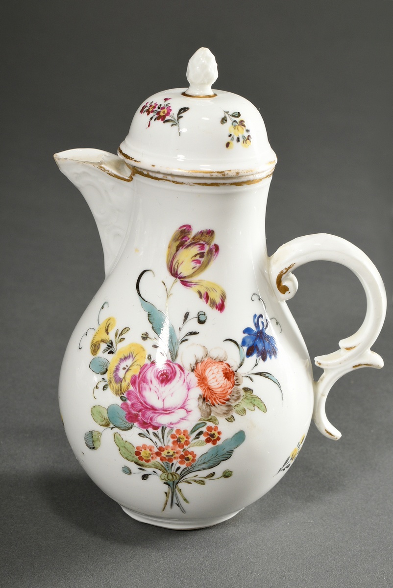 8 Various early porcelain pieces with fine polychrome flower painting, 1st half 18th c., consisting - Image 8 of 25