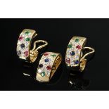 3 Various pieces of yellow gold 750 jewelry: pair of stud earrings with brilliant-cut diamonds (tot