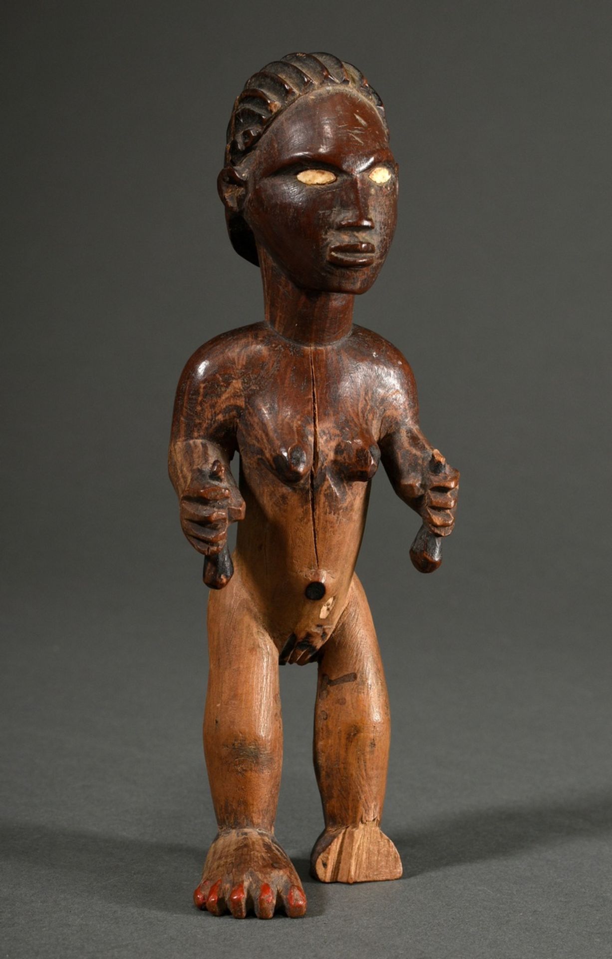 Figur der Bembe im Kingwe Stil (acc. Rahoul Lehuard), Zentral Afrika/ Kongo (DRC), Holz mit Farbres