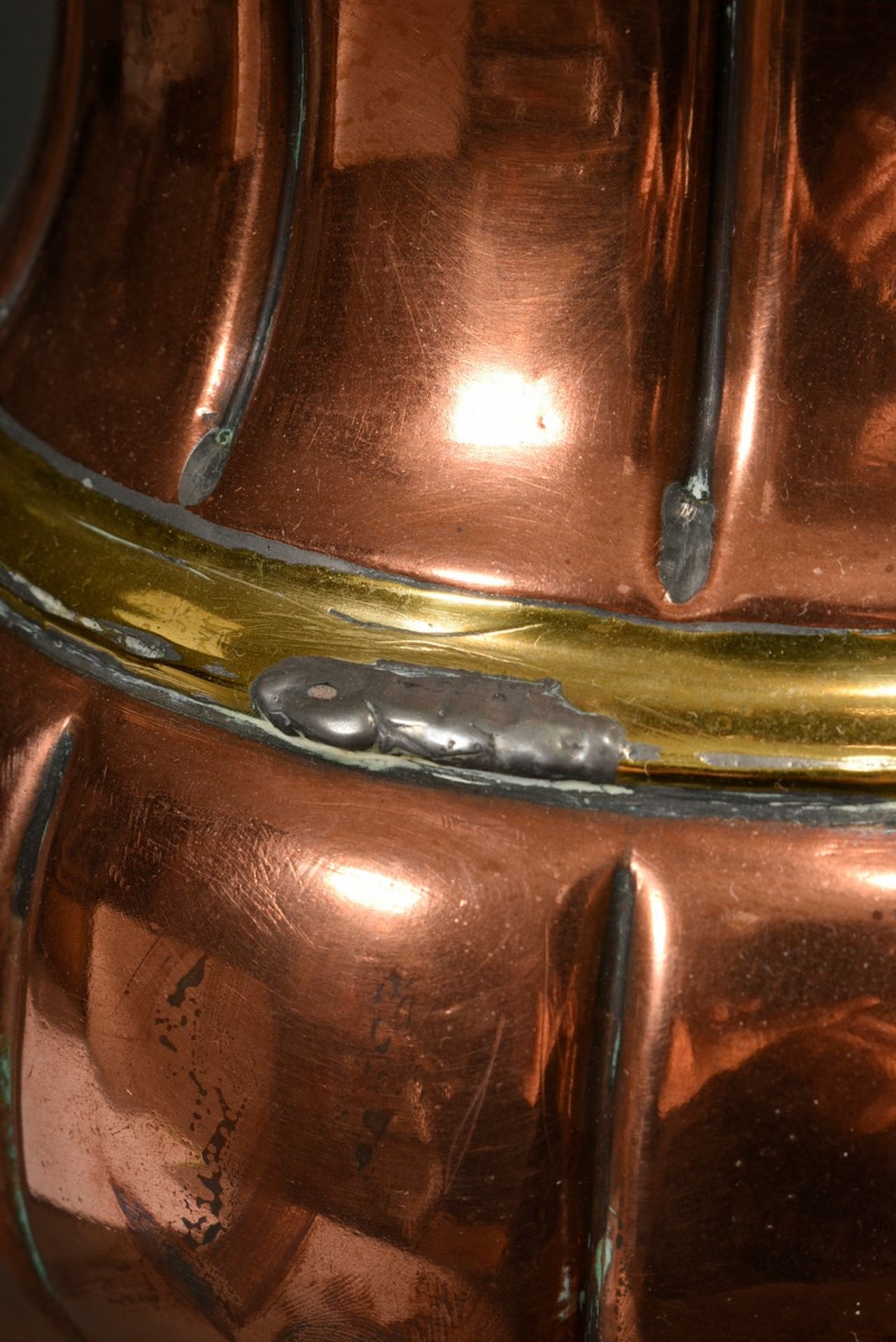 Kupfer Samowar mit mehrstöckigem Korpus und beweglichen Messing Handhaben mit gedrechselten Holzgri - Bild 5 aus 9