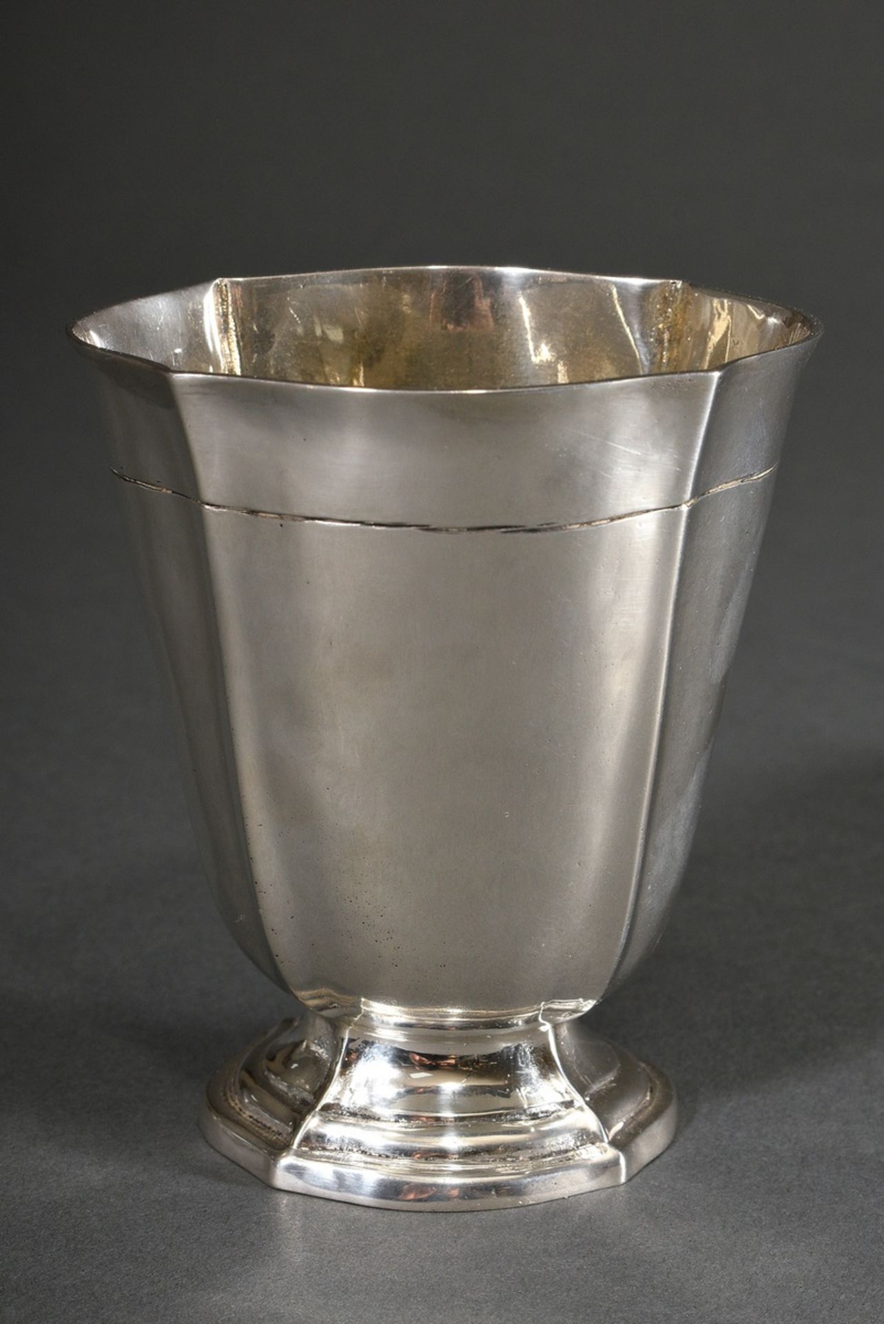 Heavy bell beaker after the French model in quatrefoil form on foot, c. 1880/1900, MM: Neresheimer/