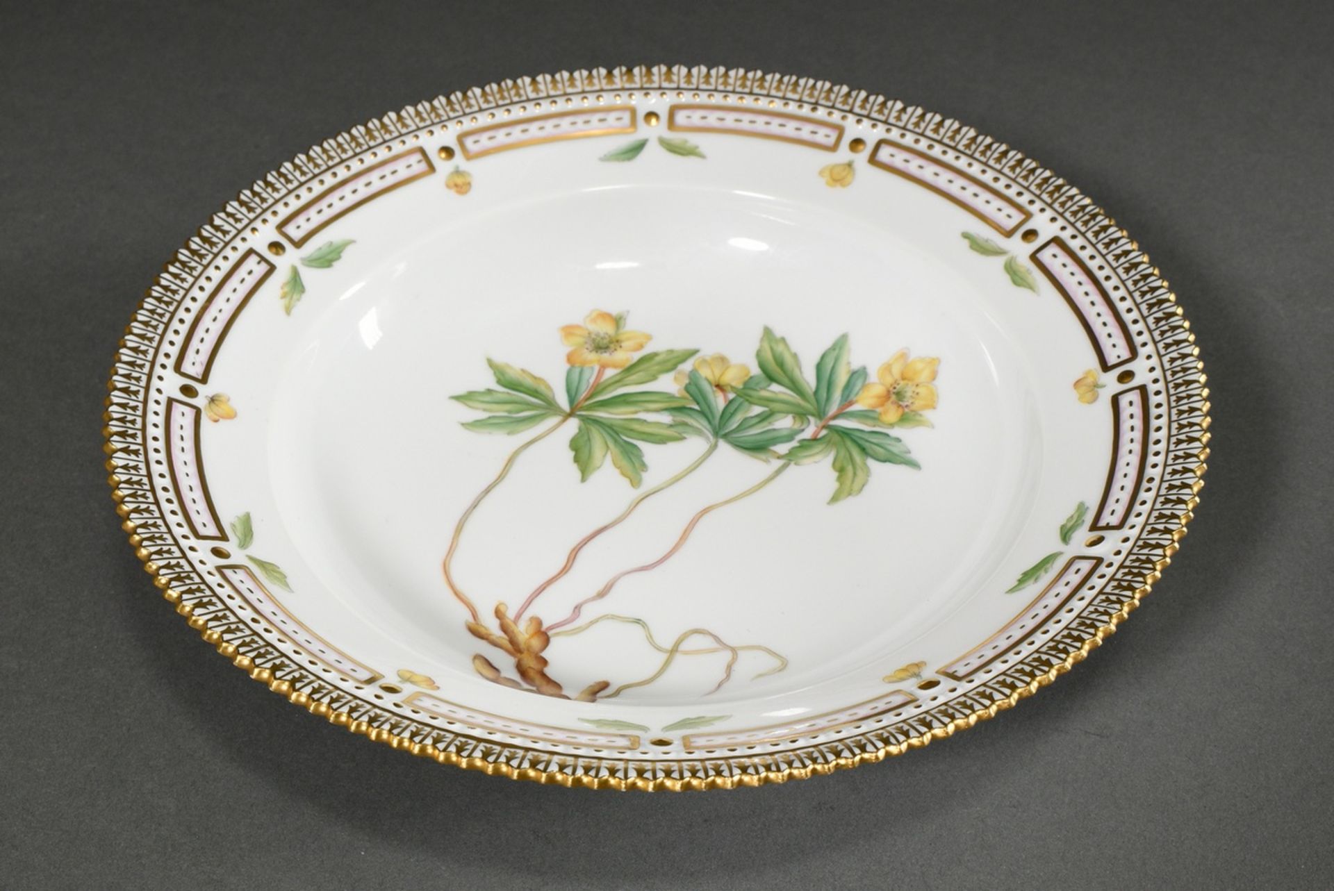 Royal Copenhagen "Flora Danica" soup plate with polychrome painting in the mirror, gold staffage an - Image 2 of 6