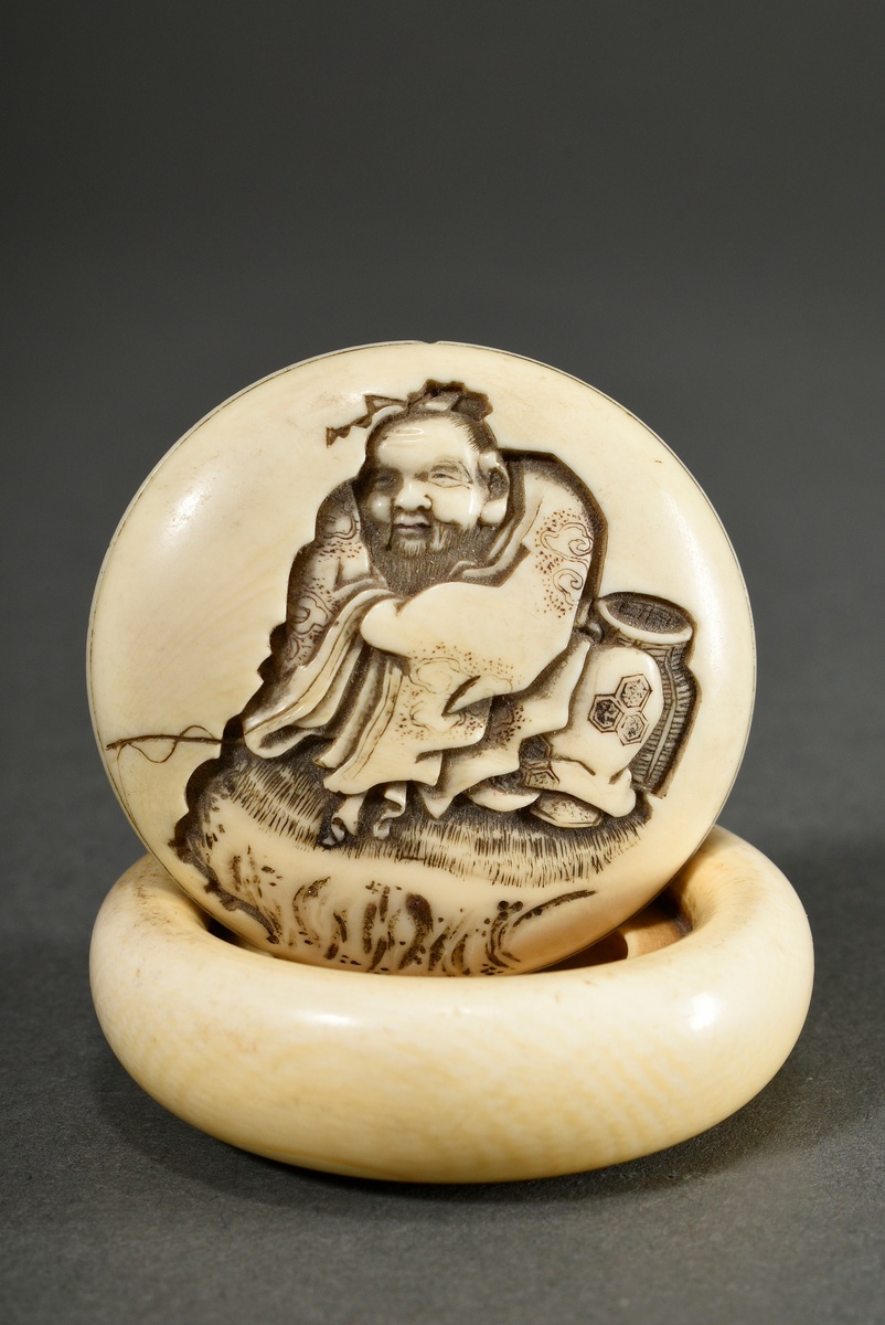 2 Various ivory manju netsuke with relief depictions, Japan, 2nd half 19th century: 1 "Karako with - Image 2 of 14