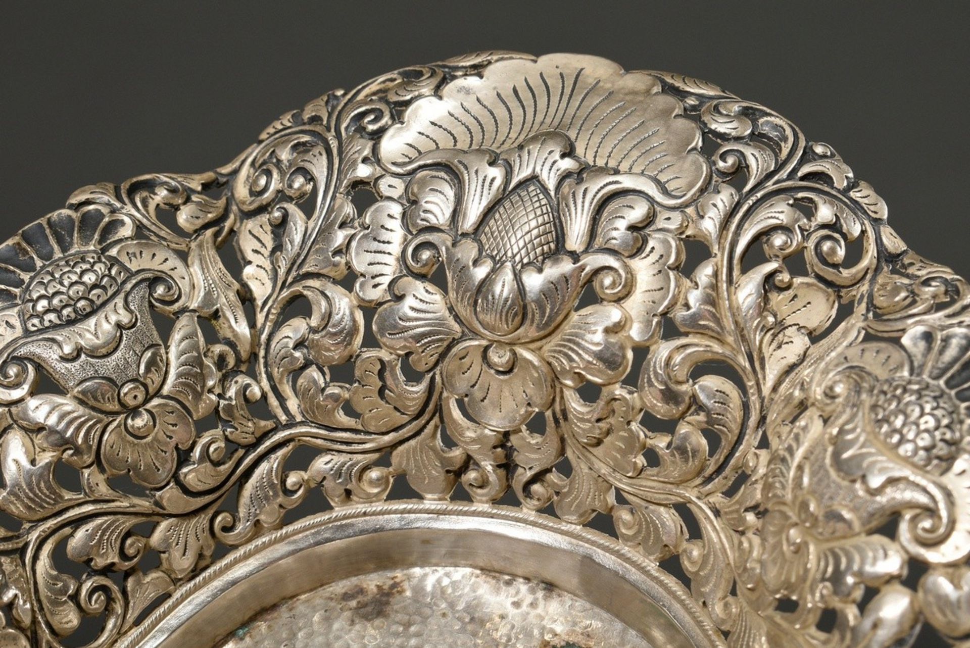 2 various small bowls with floral decor on ball feet, Java, silver, 192g, Ø 10cm, 20x13.5cm, signs  - Image 5 of 7